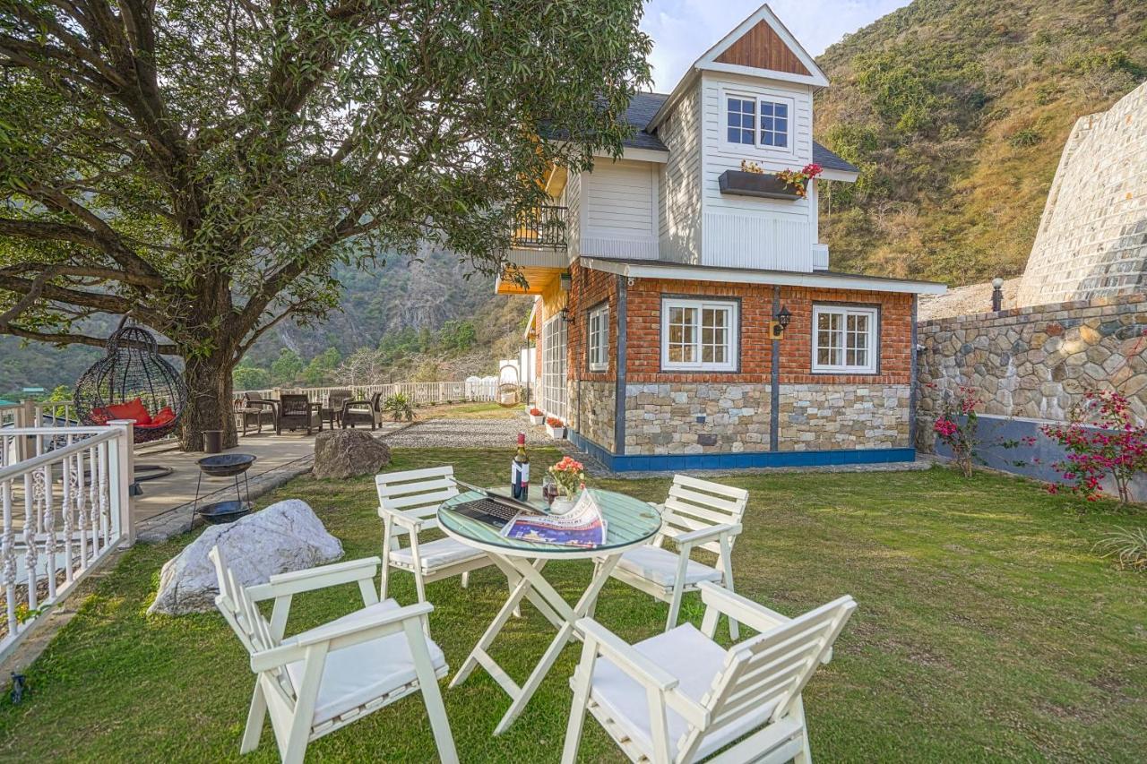 Saffronstays Woodpeckers Villa, Dehradun Rājpur エクステリア 写真