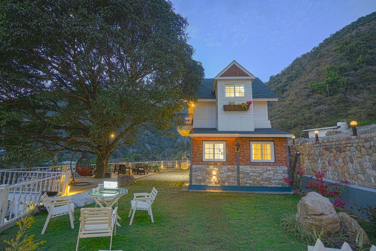 Saffronstays Woodpeckers Villa, Dehradun Rājpur エクステリア 写真