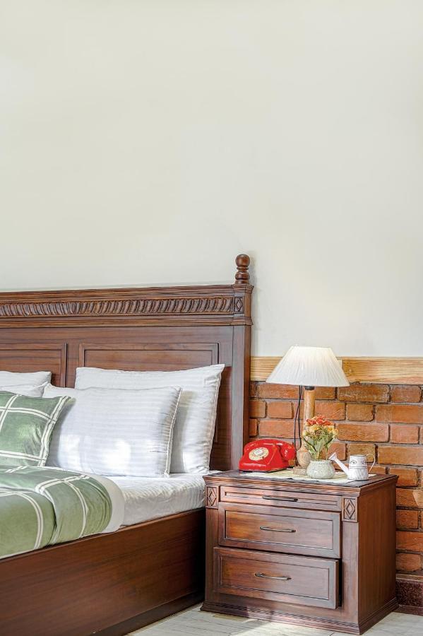 Saffronstays Woodpeckers Villa, Dehradun Rājpur エクステリア 写真